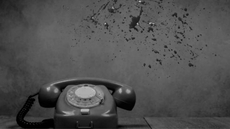 кадр из фильма The Caller