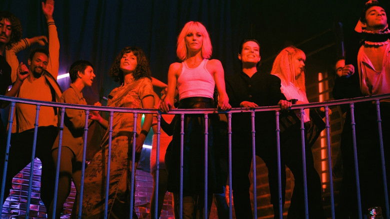 кадр из фильма Нож в сердце