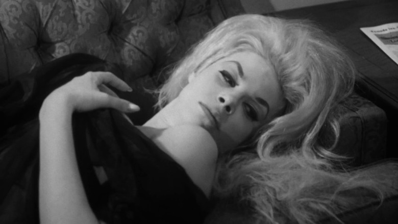 кадр из фильма Hot Thrills and Warm Chills