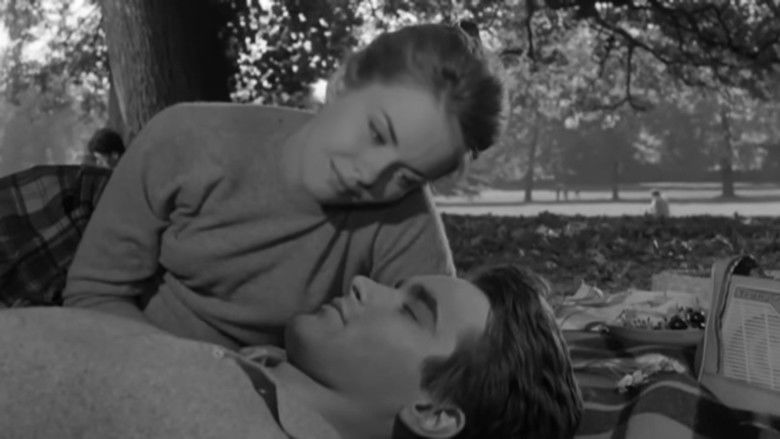 кадр из фильма На французский манер