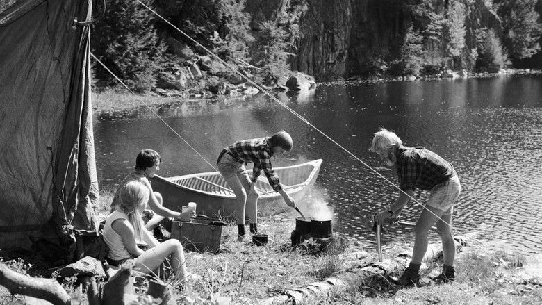 кадр из фильма Song of the Paddle