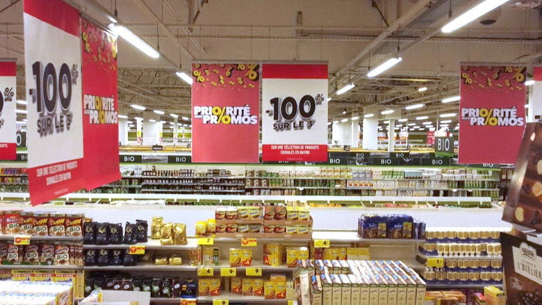 кадр из фильма Hypermarchés, la chute de l'empire