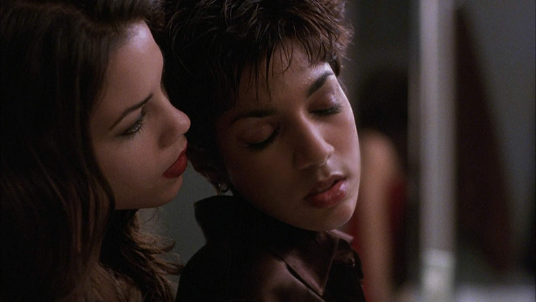 кадр из фильма Несущая смерть