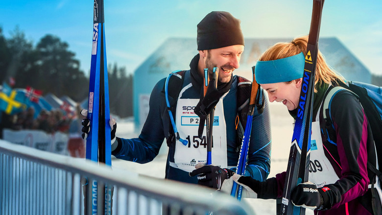 кадр из фильма Неверный путь