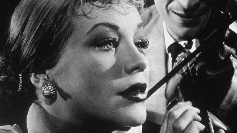 кадр из фильма Illusion in Moll