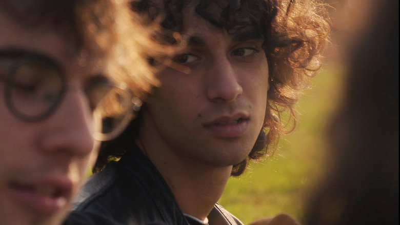 кадр из фильма UNLOVED BOY