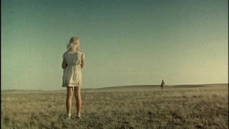 кадр из фильма Алёнка