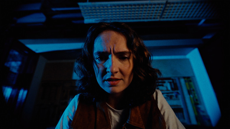 кадр из фильма Back to the Closet