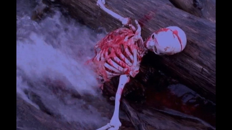 кадр из фильма Окровавленный пляж