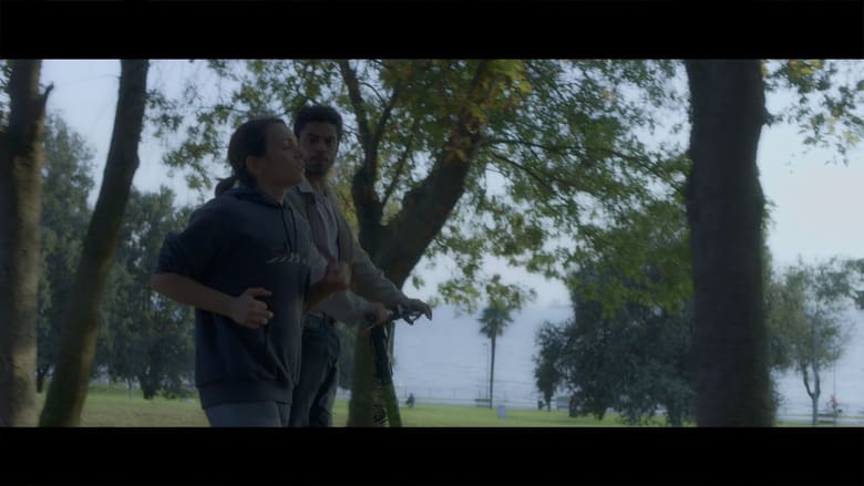 кадр из фильма Bir An Sonra Tıpkı Bir Düş Gibi