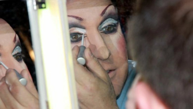 кадр из фильма Kings, Queens, & In-Betweens