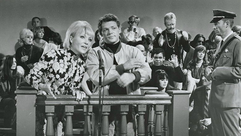 кадр из фильма The Love-Ins