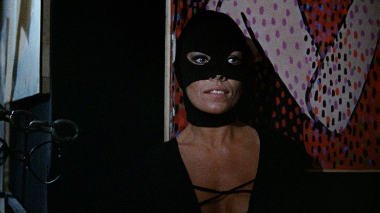 кадр из фильма Два тайных ангела