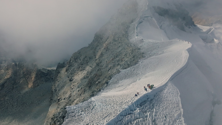 кадр из фильма La Huella y el Tiempo