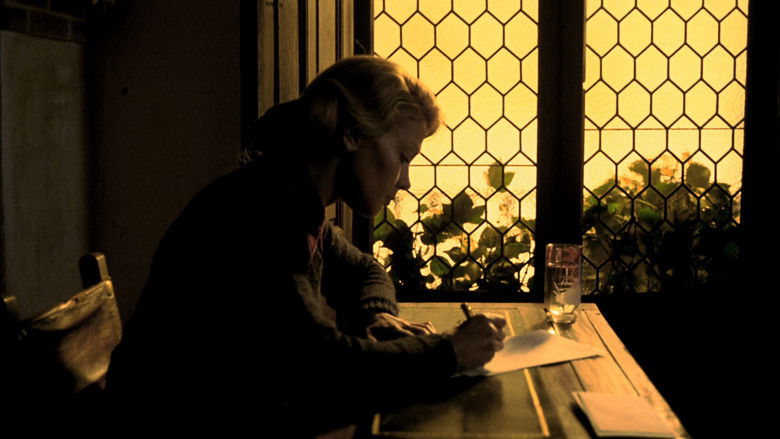 кадр из фильма Дух улья