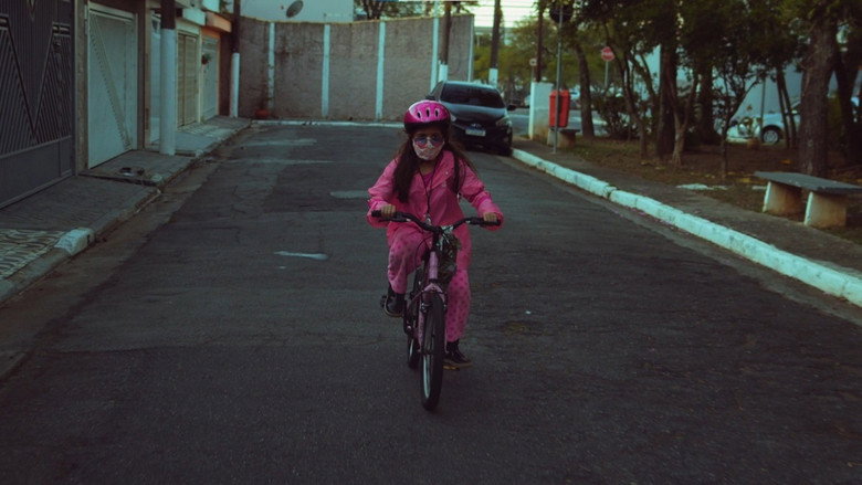 кадр из фильма Feliz Aniversário, Mamãezinha