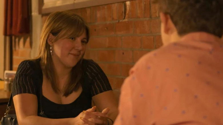 кадр из фильма Right Person, Wrong Time