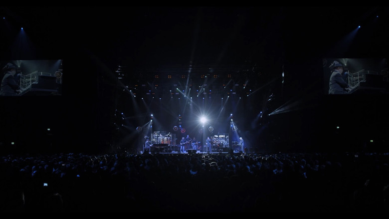 кадр из фильма Toto - 40 Tours Around The Sun