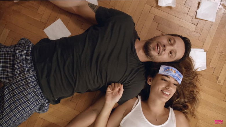 кадр из фильма Убей меня, любимый