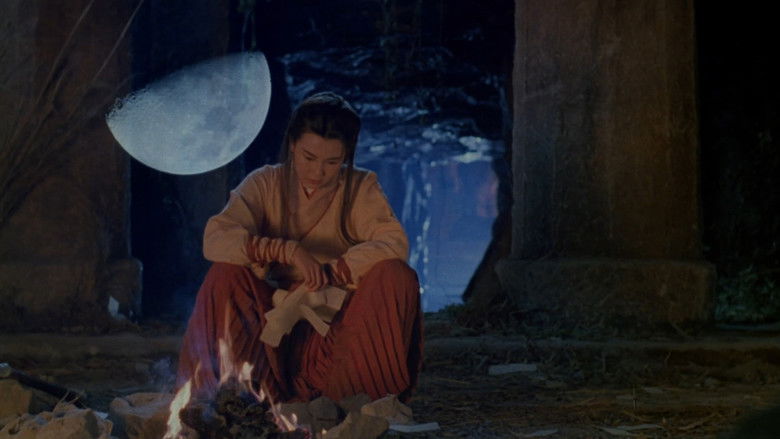 кадр из фильма Воины Луны