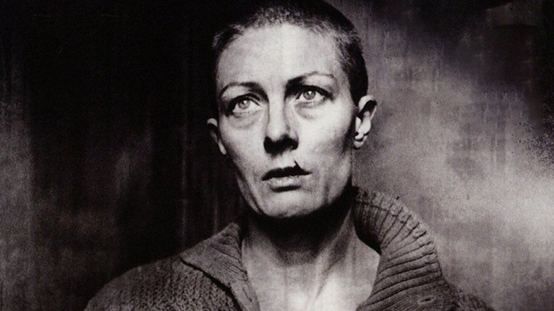 кадр из фильма Тянуть время