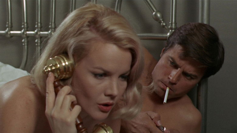 кадр из фильма Нежные руки Деборы