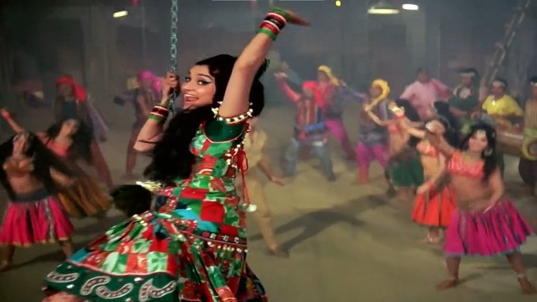 кадр из фильма कारवाँ