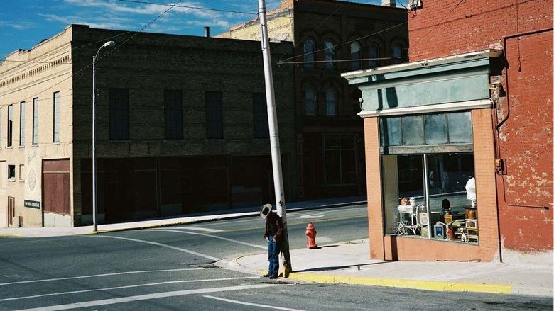 кадр из фильма Входите без стука