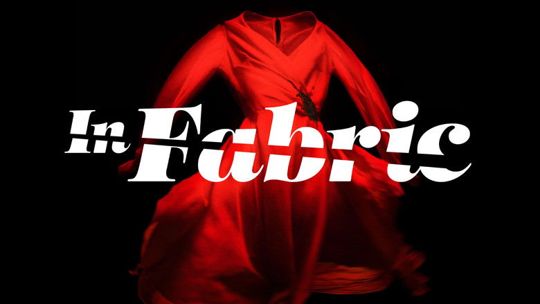 кадр из фильма Маленькое красное платье