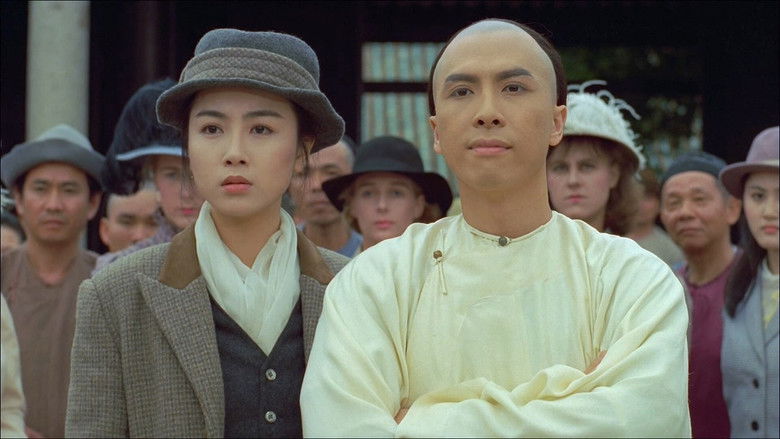 кадр из фильма Герой среди героев