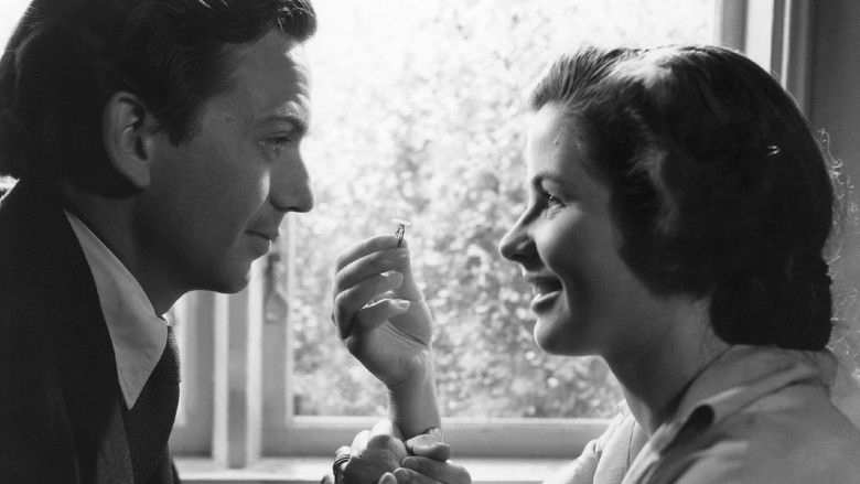 кадр из фильма К радости