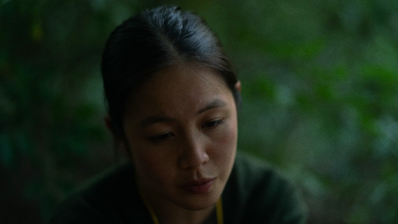 кадр из фильма Здесь