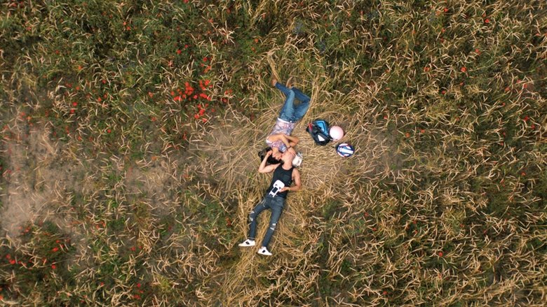 кадр из фильма Просто друзья