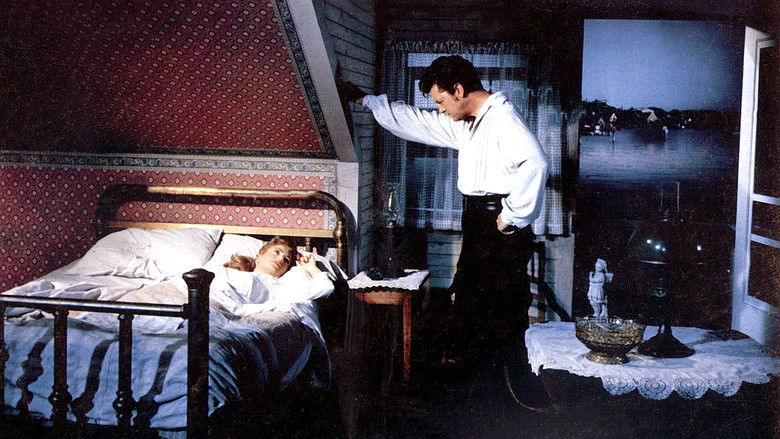 кадр из фильма Карусель