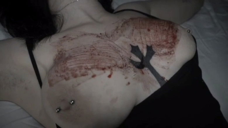 кадр из фильма Dolls are Meant to be Trash