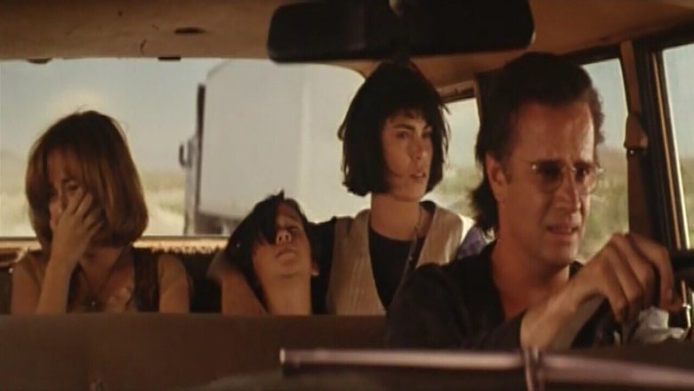 кадр из фильма Цветок у дороги