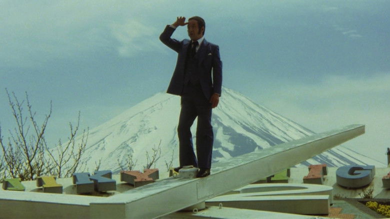 кадр из фильма 金田一耕助の冒険