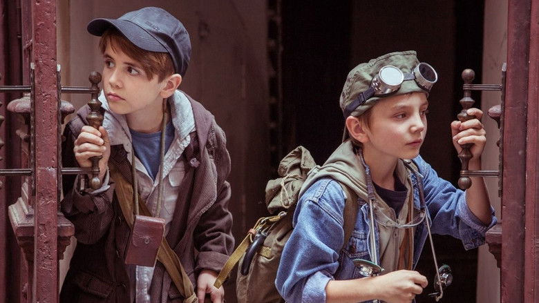 кадр из фильма Тайна тёмной комнаты