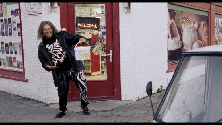 кадр из фильма Bad Slippers