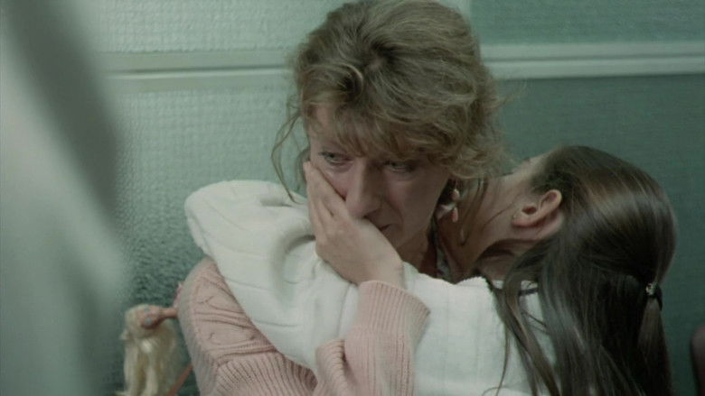 кадр из фильма Il muro di gomma