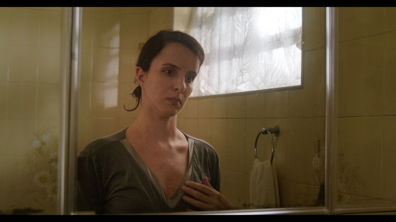 кадр из фильма Avesso