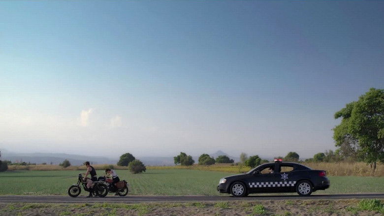 кадр из фильма Куда глаза глядят