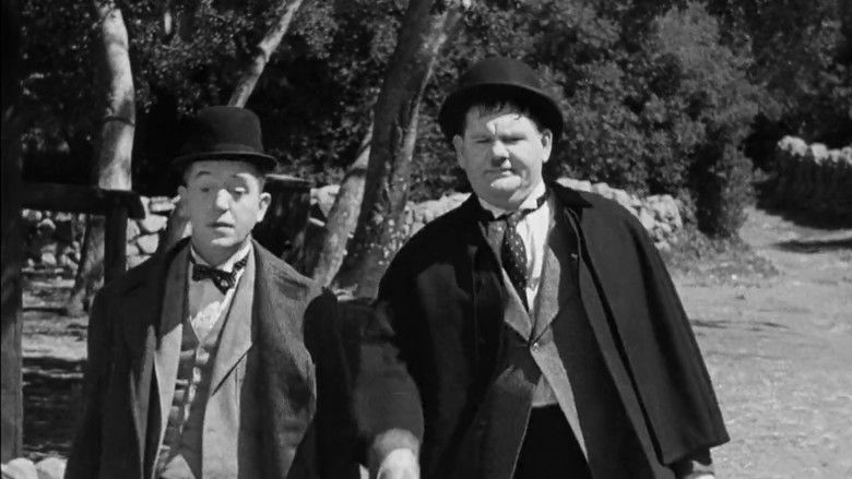 кадр из фильма Шотландский корпус