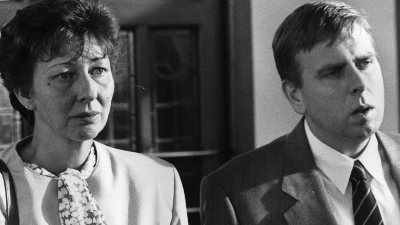 кадр из фильма Broke