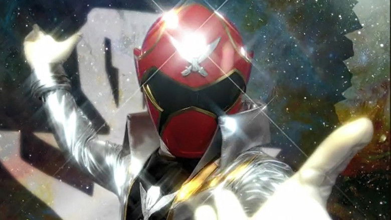 кадр из фильма 海賊戦隊ゴーカイジャー キンキンに！ド派手に行くぜ！36段ゴーカイチェンジ!!