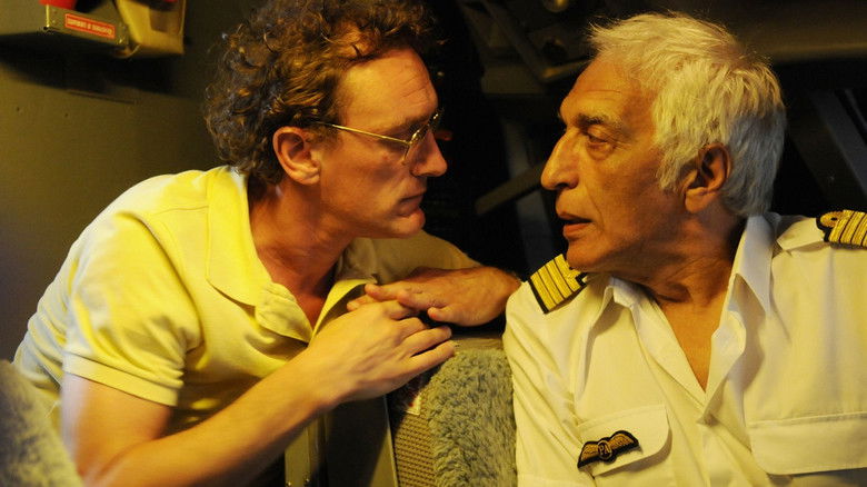 кадр из фильма Улетный рейс