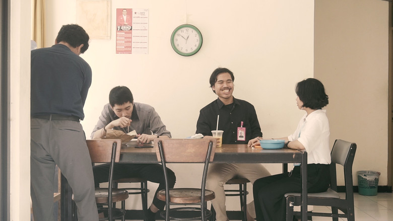 кадр из фильма ASMR