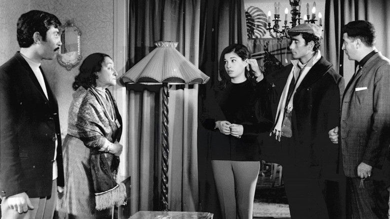 кадр из фильма Kasımpaşalı Recep