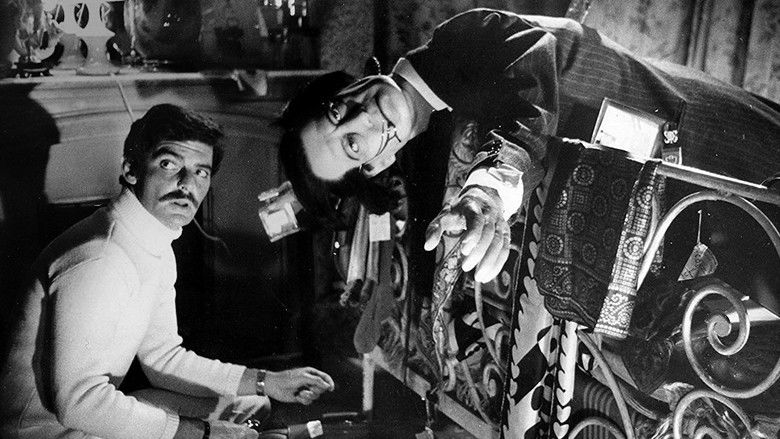 кадр из фильма Последний круиз на яхте «Шейла»