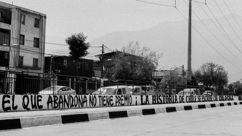 кадр из фильма El Equipo del Pueblo